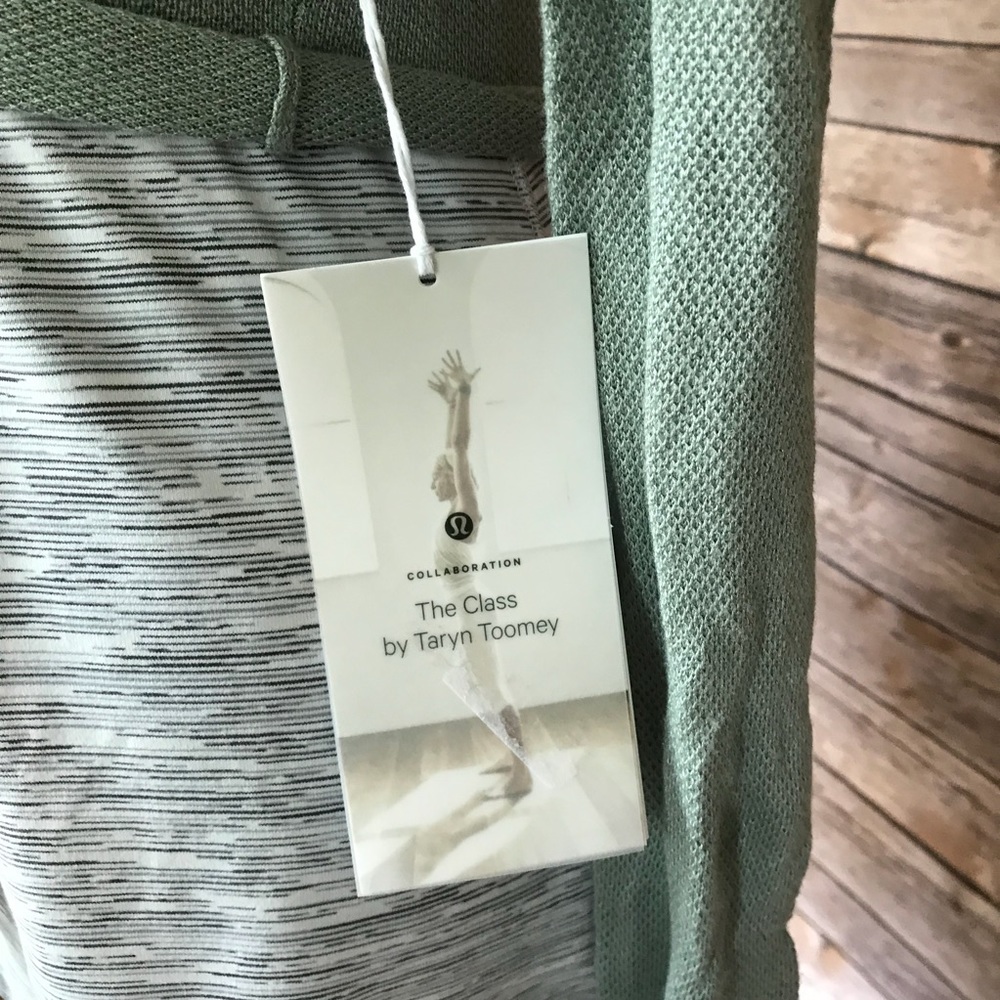 NWT LULULEMON HEART OPENER KNIT WRAP MISTY MOSS - Picture 7 of 8